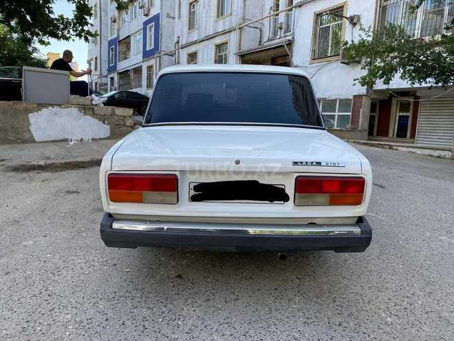 LADA (VAZ) 2107