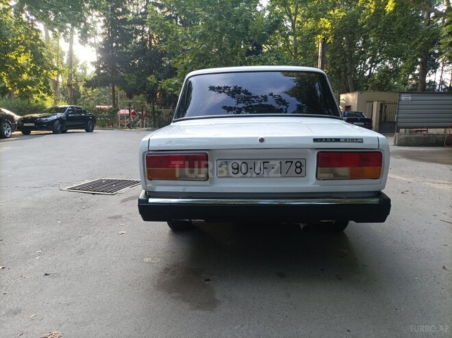 LADA (VAZ) 2107