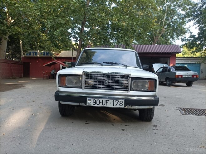 LADA (VAZ) 2107