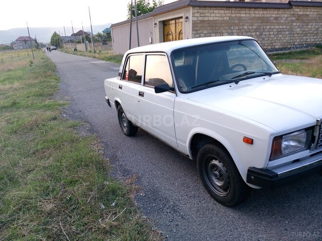 LADA (VAZ) 2107