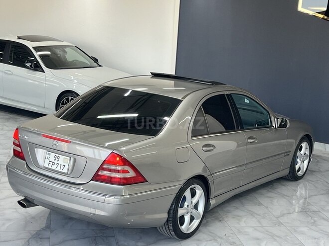 Mercedes C 250