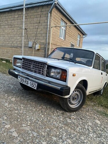 LADA (VAZ) 2107