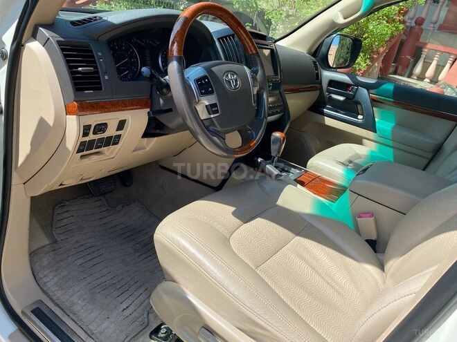 Toyota Land Cruiser 2013, 130,000 km - 4.0 l - Bakı