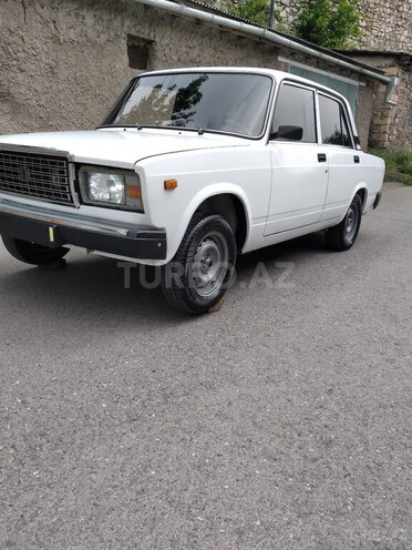 LADA (VAZ) 2107