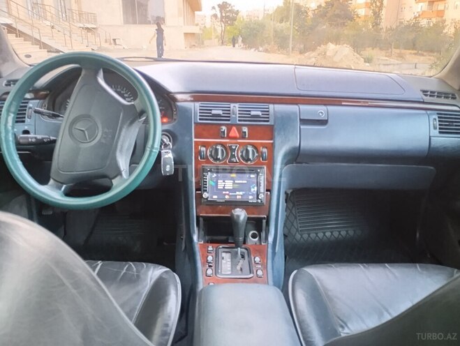 Mercedes C 230 1995, 32,000 km - 2.3 л - Bakı