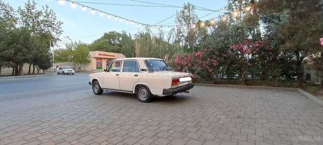 LADA (VAZ) 2107