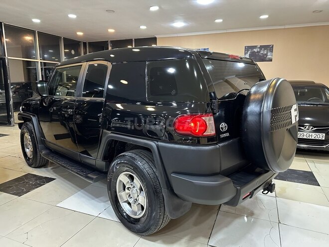 Toyota FJ Cruiser