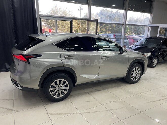 Lexus NX 200