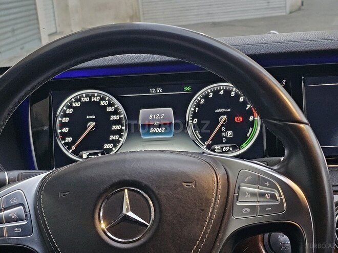 Mercedes S 400