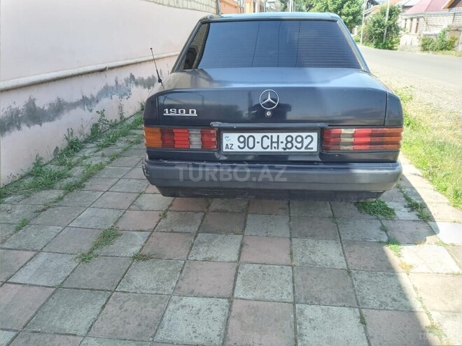 Mercedes 190 1992, 123,000 km - 2.0 л - Qazax