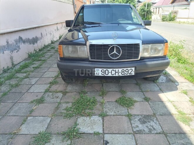 Mercedes 190 1992, 123,000 km - 2.0 л - Qazax