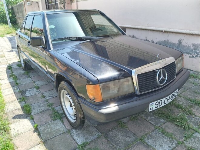 Mercedes 190 1992, 123,000 km - 2.0 л - Qazax