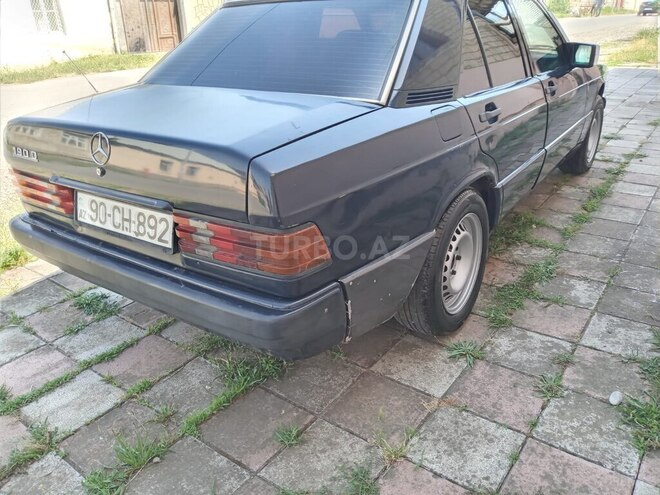 Mercedes 190 1992, 123,000 km - 2.0 л - Qazax