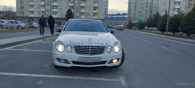 Mercedes E 230