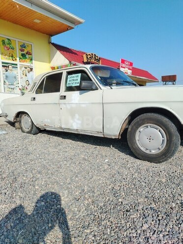 GAZ 24-10