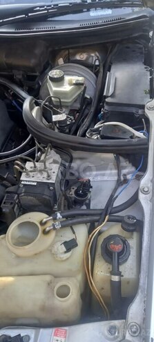 Mercedes E 240 2000, 200,000 km - 2.4 l - Saatlı