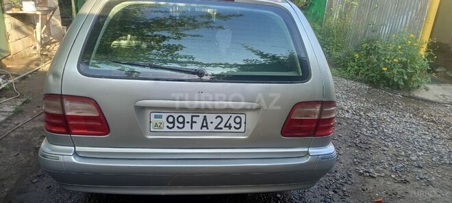 Mercedes E 240 2000, 200,000 km - 2.4 l - Saatlı
