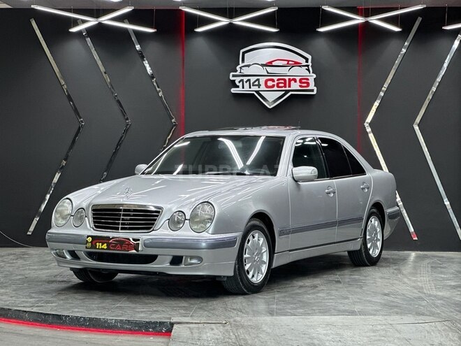 Mercedes E 240