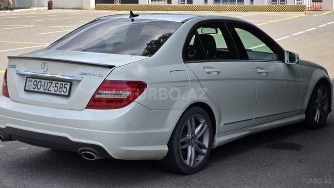 Mercedes C 300