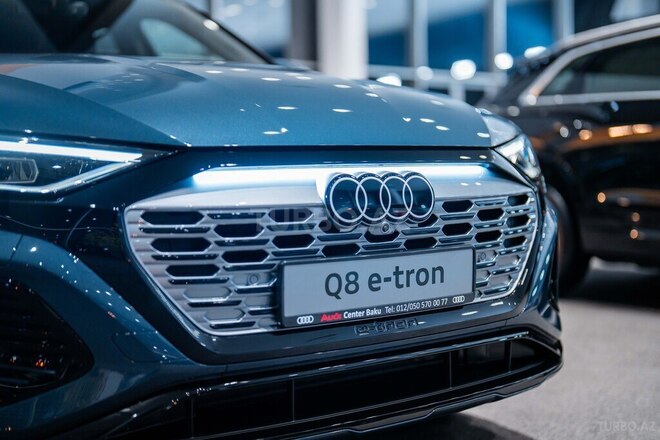 Audi Q8 e-tron