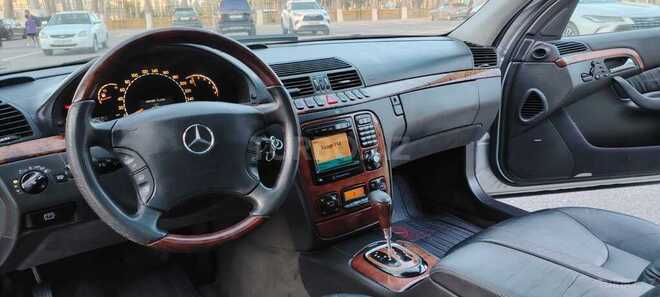 Mercedes S 320