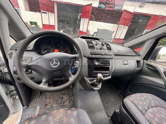 Mercedes Vito 109