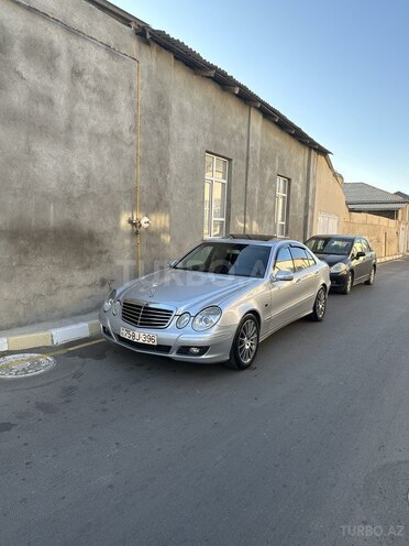 Mercedes E 320