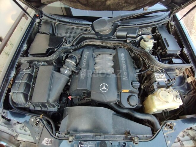Mercedes E 240 1998, 490,000 km - 2.4 l - Salyan