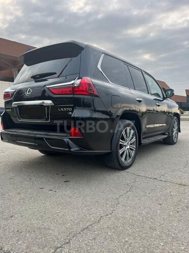 Lexus LX 570