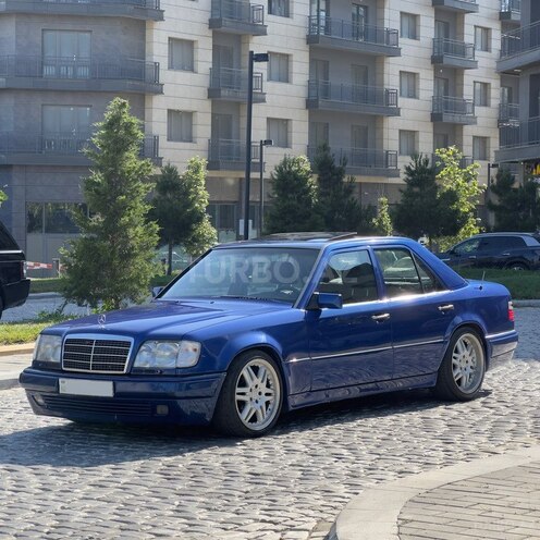 Mercedes E 280