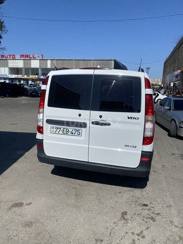 Mercedes Vito 111