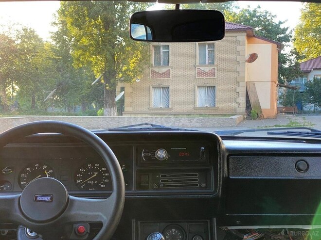 LADA (VAZ) 2107