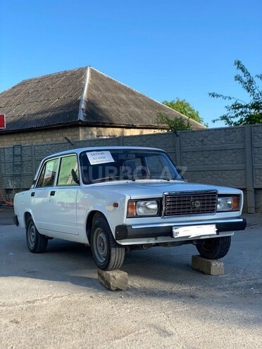 LADA (VAZ) 2107