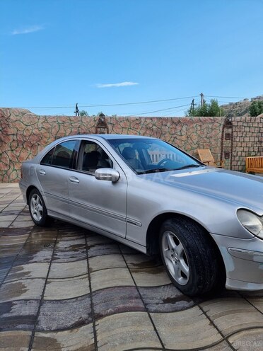 Mercedes C 240