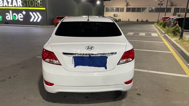 Hyundai Accent 2016, 180,000 km - 1.4 l - Bakı