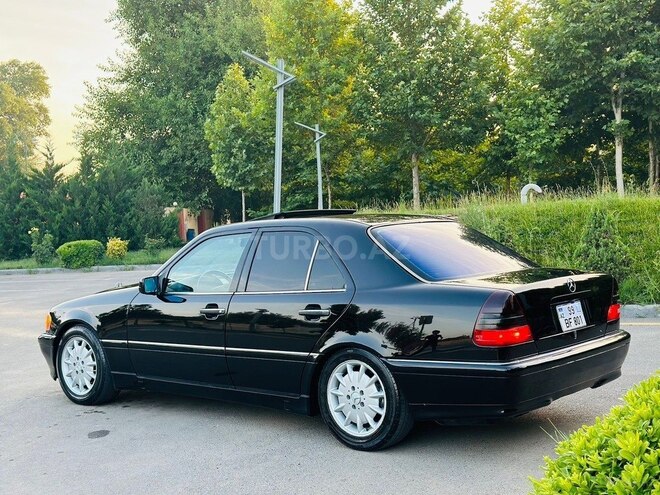 Mercedes C 230