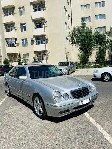 Mercedes E 270