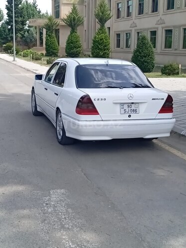 Mercedes C 230