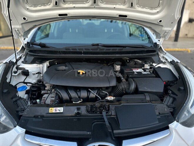 Hyundai Elantra 2015, 98,000 km - 1.8 l - Bakı