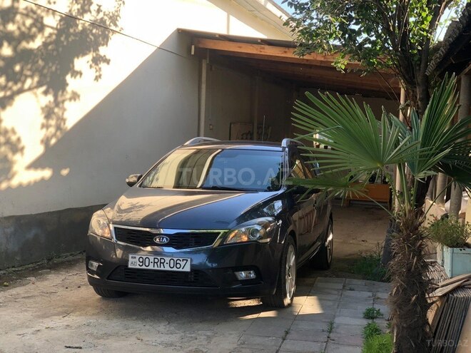 Kia Ceed 2011, 197,000 km - 1.6 l - Masallı