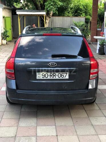 Kia Ceed 2011, 197,000 km - 1.6 l - Masallı