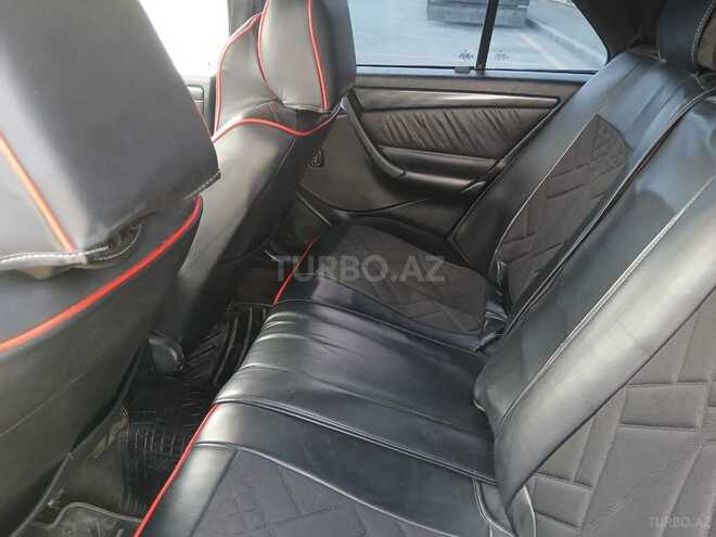 Mercedes C 220 1998, 290,000 km - 2.2 l - Bakı