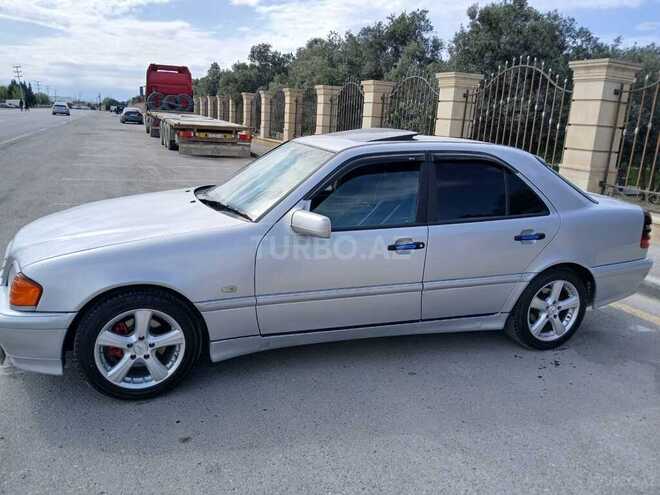 Mercedes C 220 1998, 290,000 km - 2.2 l - Bakı