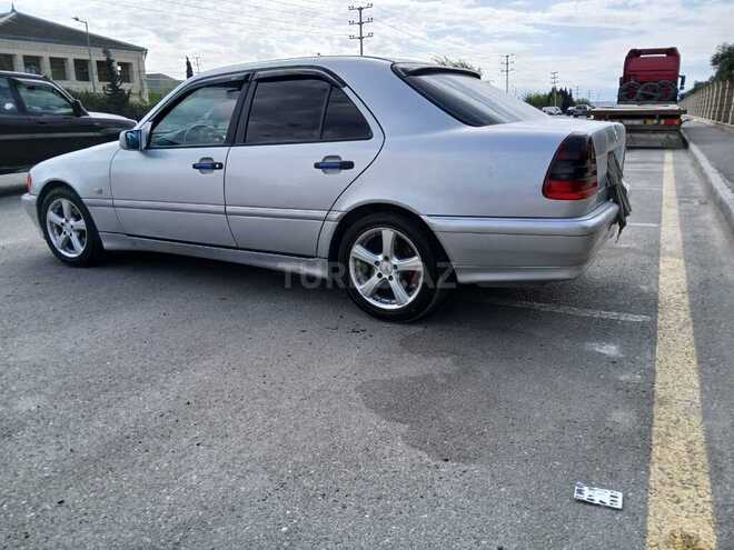 Mercedes C 220 1998, 290,000 km - 2.2 l - Bakı