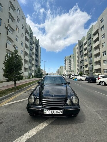 Mercedes E 280