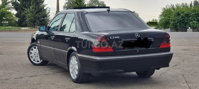 Mercedes C 240