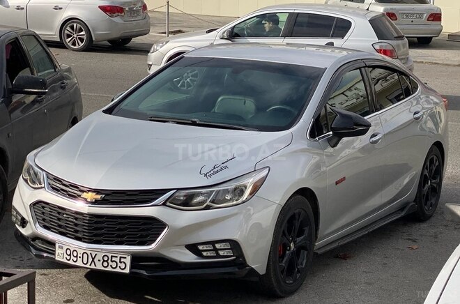 Chevrolet Cruze 2017, 260,000 km - 1.4 l - Ucar