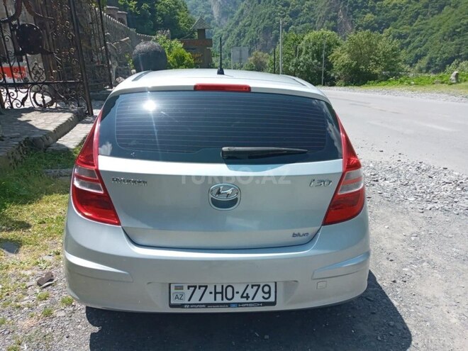 Hyundai i30 2009, 152,000 km - 1.4 л - Qax