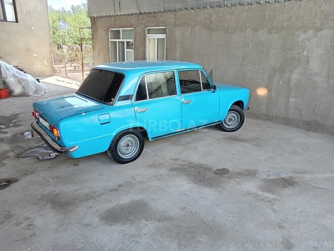 LADA (VAZ) 21011