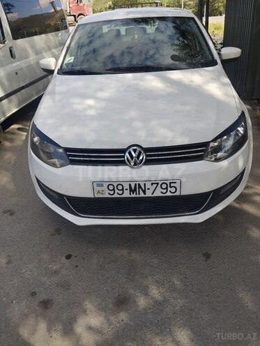 Volkswagen Polo 2012, 311,940 km - 1.6 l - Şəki